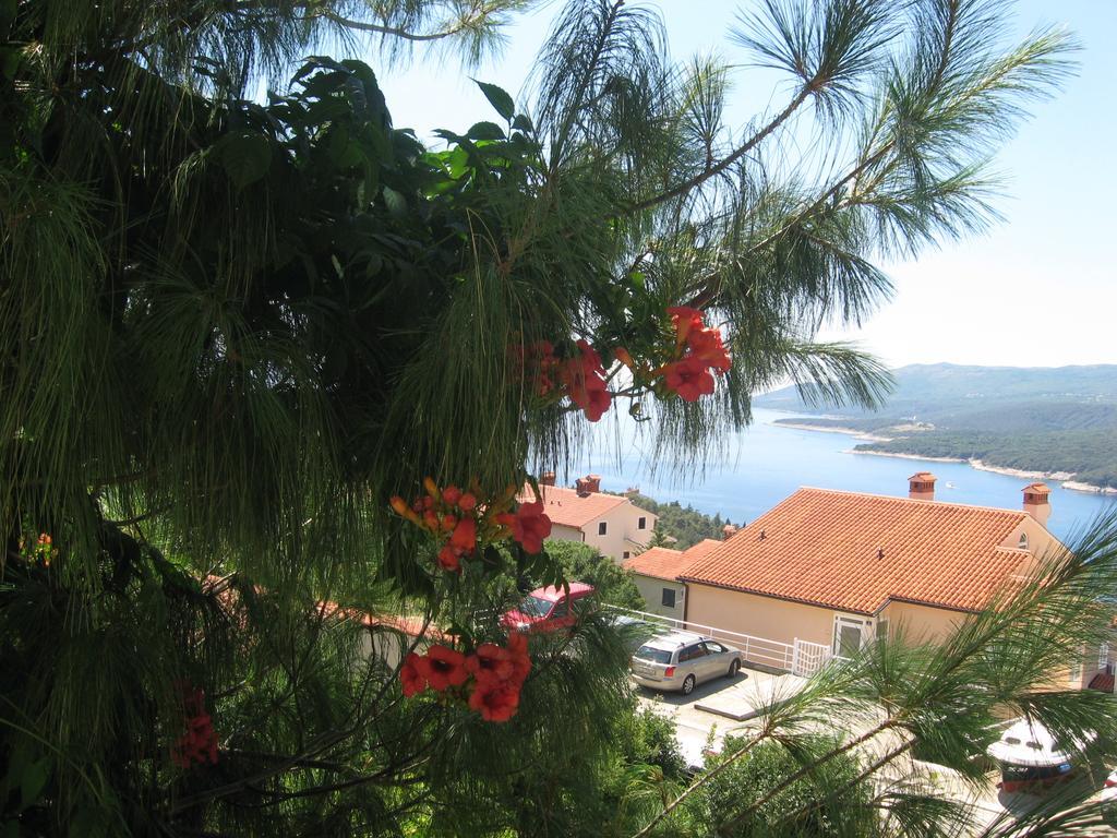 Apartments Silmare Rabac Exteriör bild